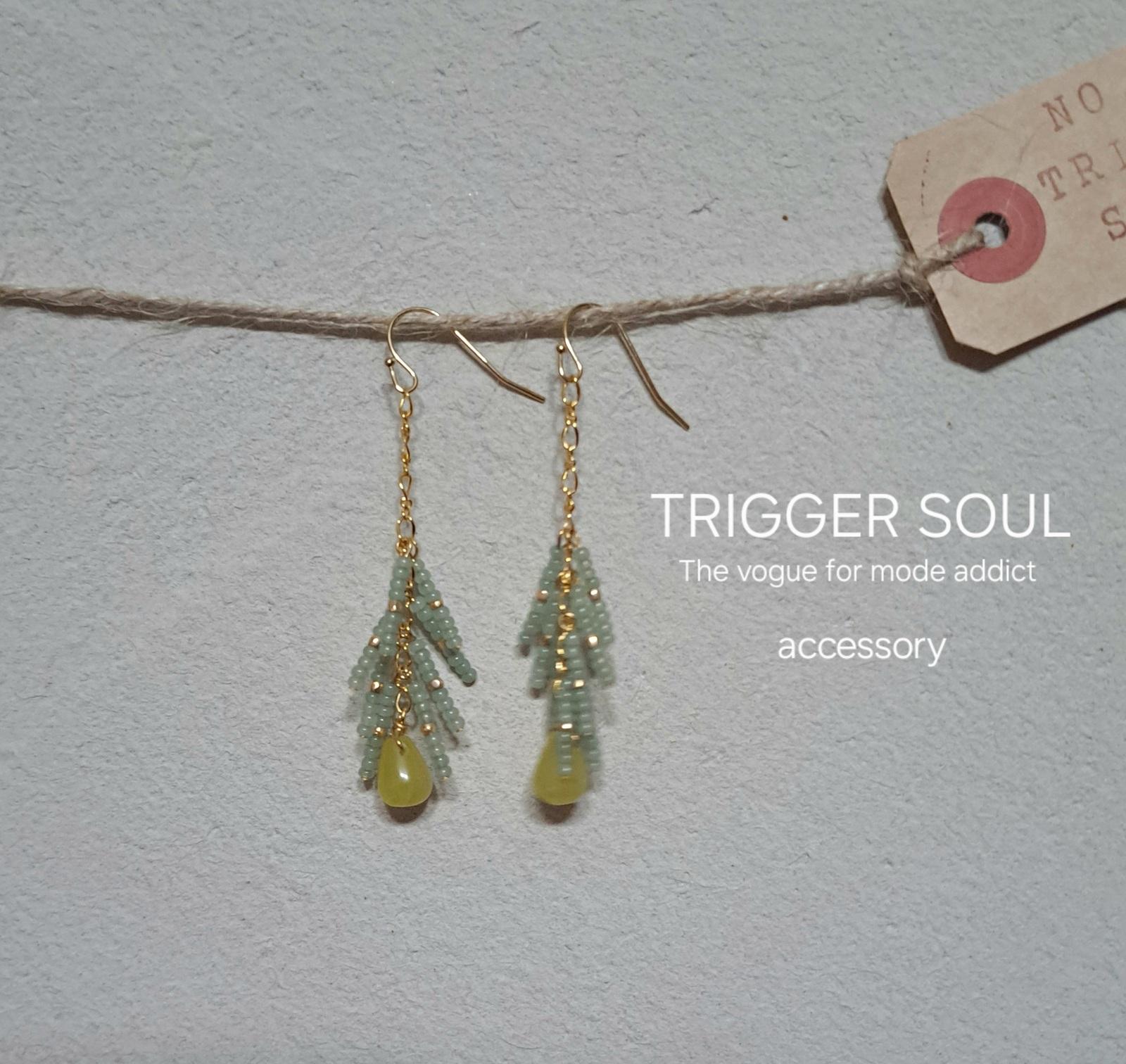 ゆらゆら揺れる優雅な輝き。style格上げします。ビーズロングフリンジピアス(グリーン)