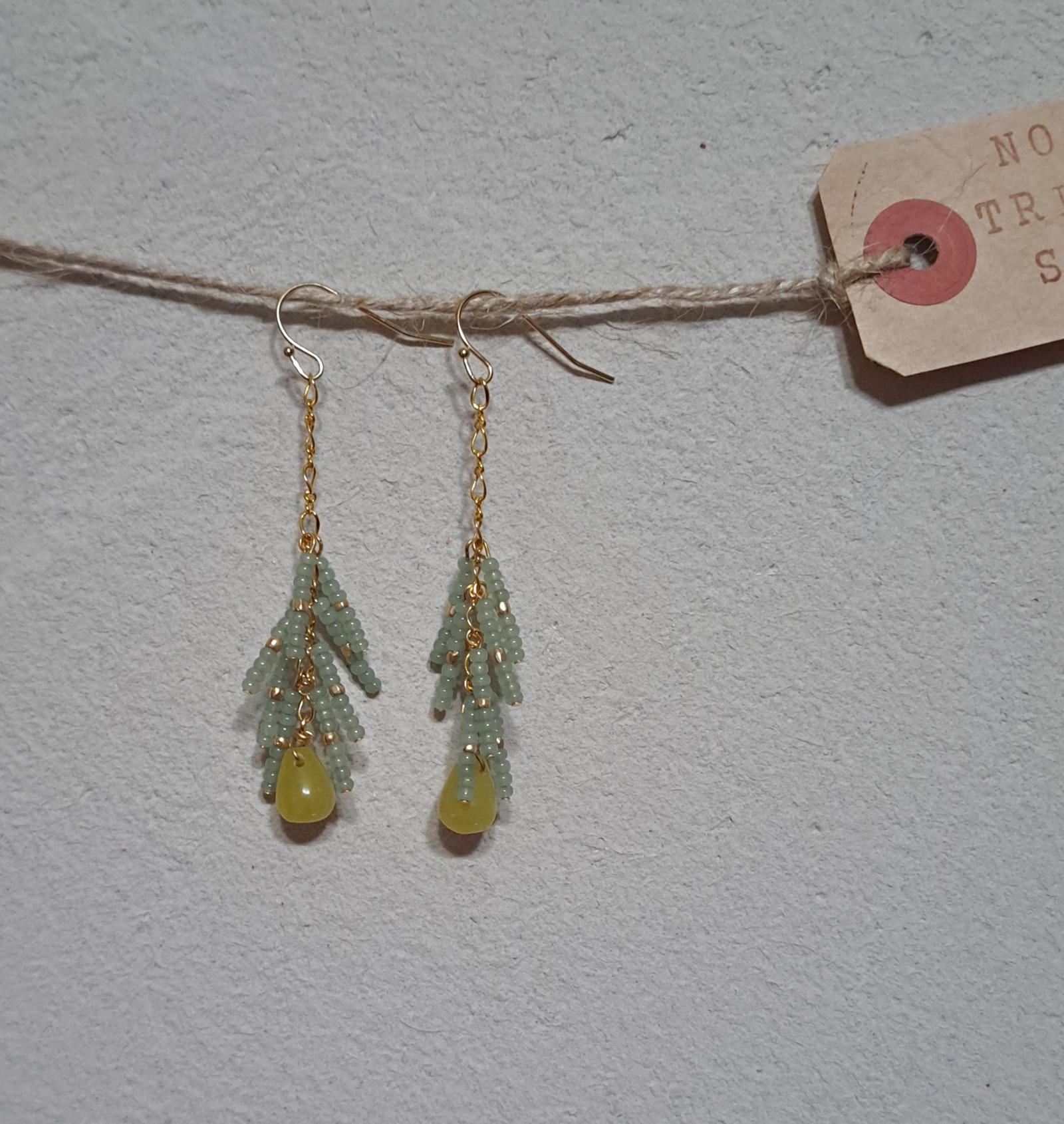 ゆらゆら揺れる優雅な輝き。style格上げします。ビーズロングフリンジピアス(グリーン) | 6枚目