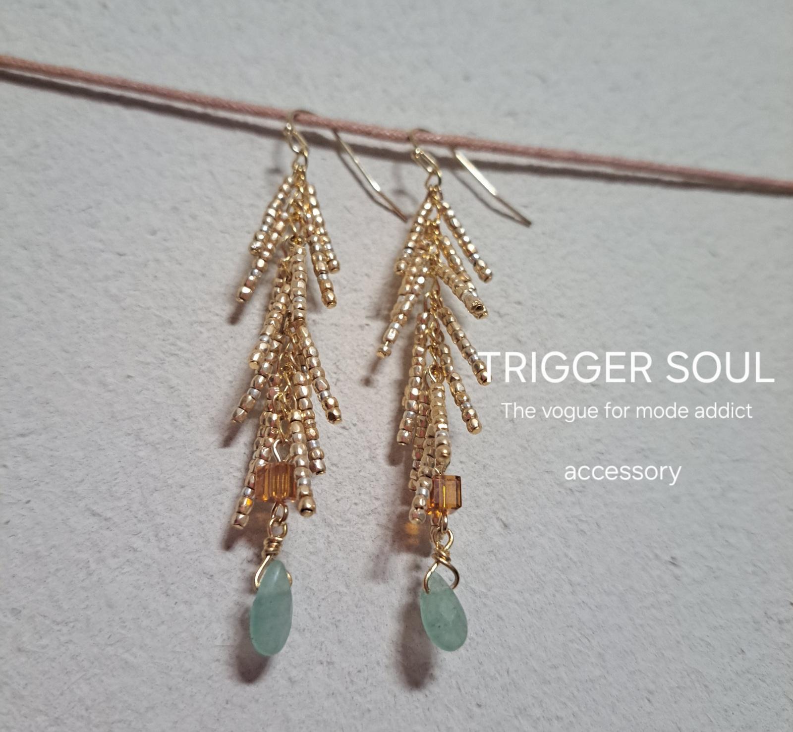 ゆらゆら揺れる優雅な輝き。style格上げします。ビーズロングフリンジピアス(ゴールド) | 2枚目