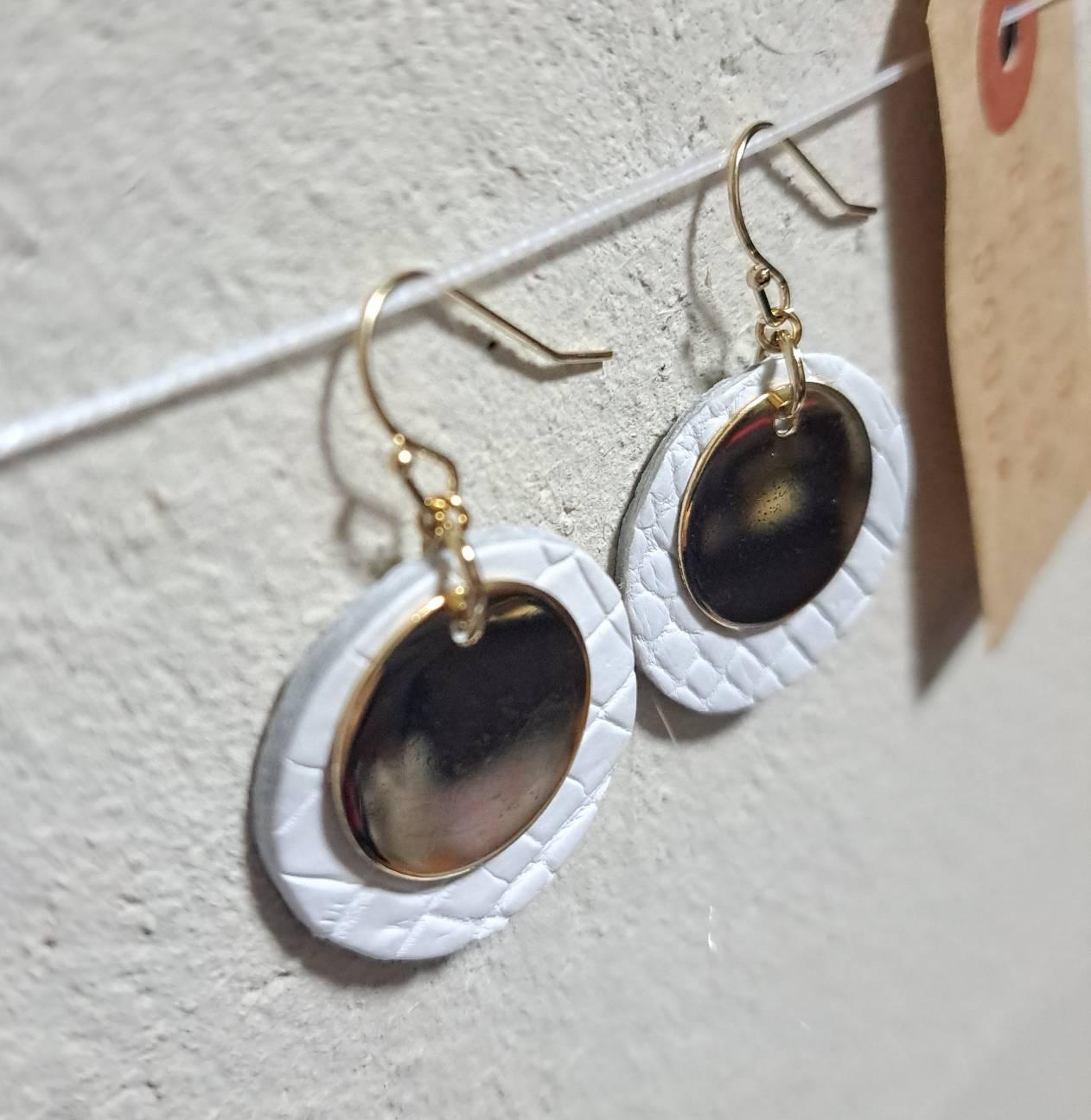 ホワイトという贅沢。COOLなメタル×クロコダイル25㍉（ゴールド） | 10枚目