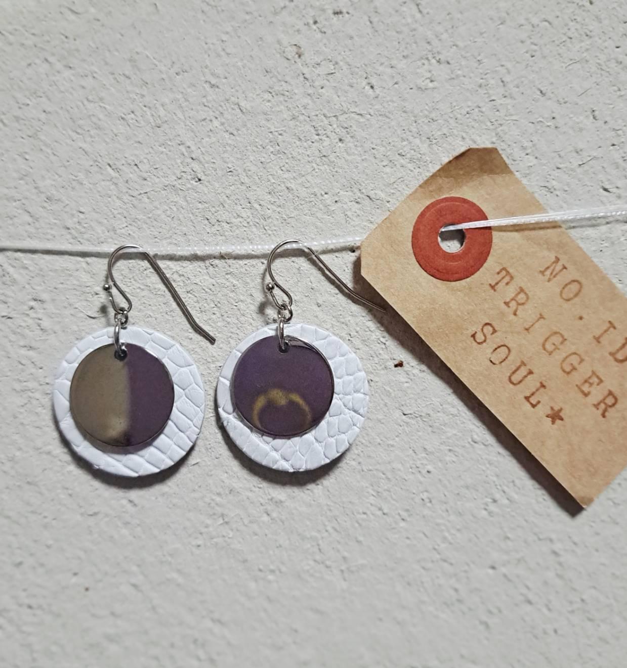 ホワイトという贅沢。COOLなメタル×クロコダイル25 ㍉（シルバー） | 2枚目