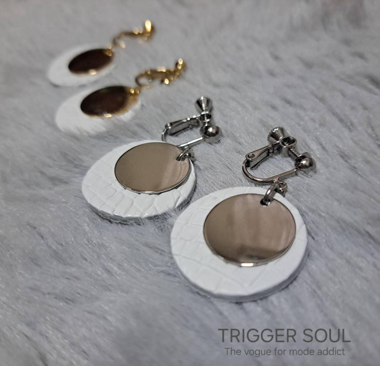 ホワイトという贅沢。COOLなメタル×クロコダイル25 ㍉（シルバー） | 7枚目