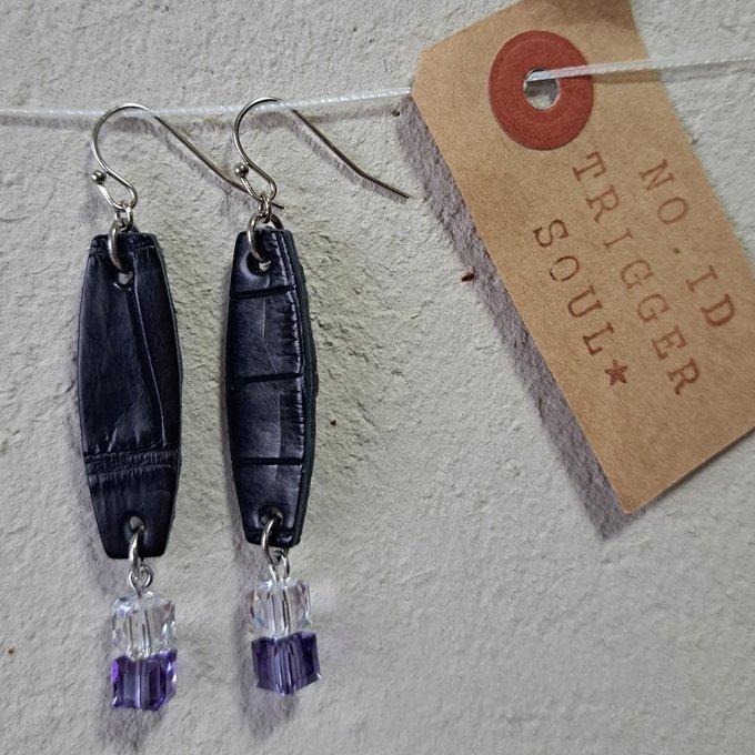 【想像よりはるかに軽い】クロコダイル本革×クリスタル／サステナブルピアス｜廃材レザーアクセサリー | 7枚目