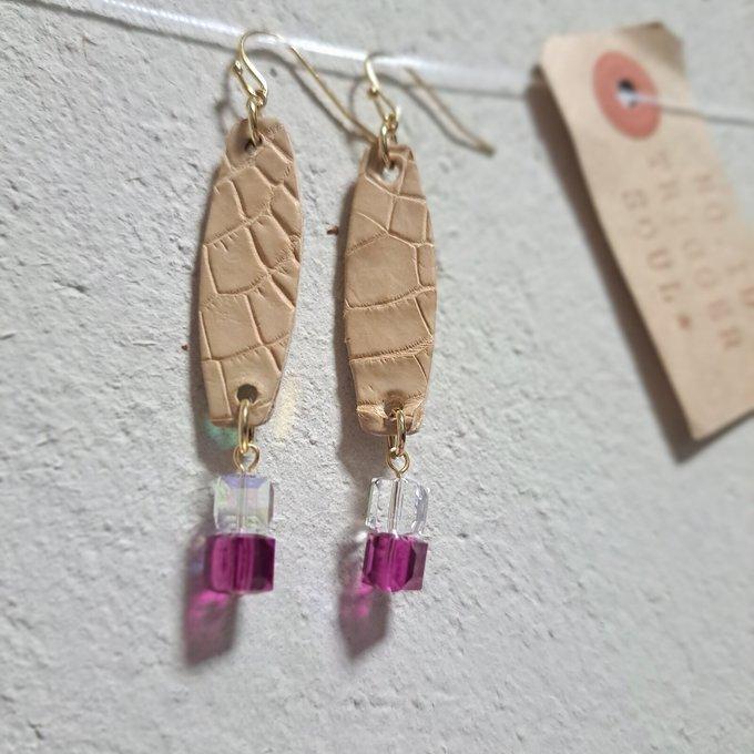 【想像よりはるかに軽い】クロコダイル本革×クリスタル／サステナブルピアス｜廃材レザーアクセサリー | 12枚目