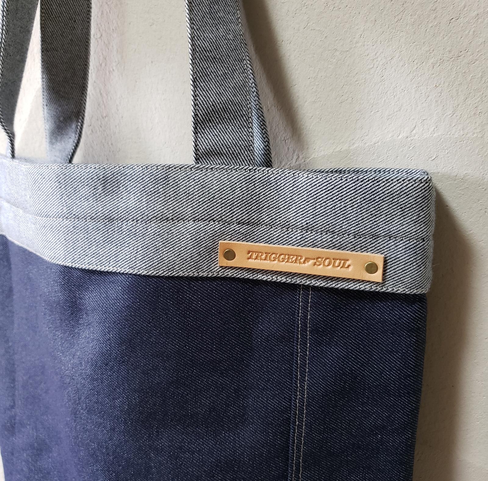 check☑それどこの？って 聞かれがち。老若男女問わずの人気モデル/ロールアップデザインデニムトート | 12枚目