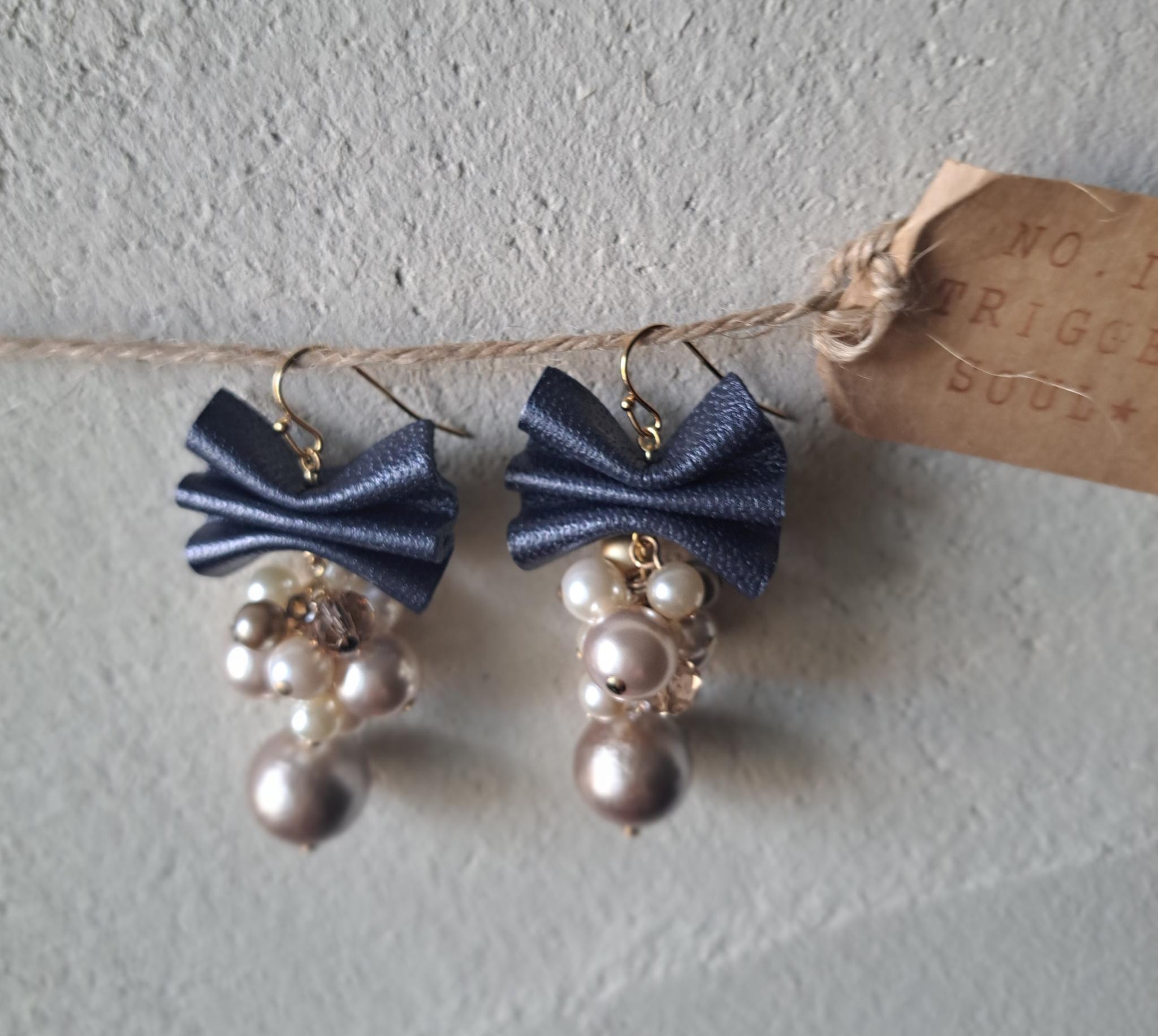 【本革リボン】コットンパールmixネイビーリボン/3秒でドレスアップ。サスティナブルアクセサリー(Ｃ24B) | 6枚目