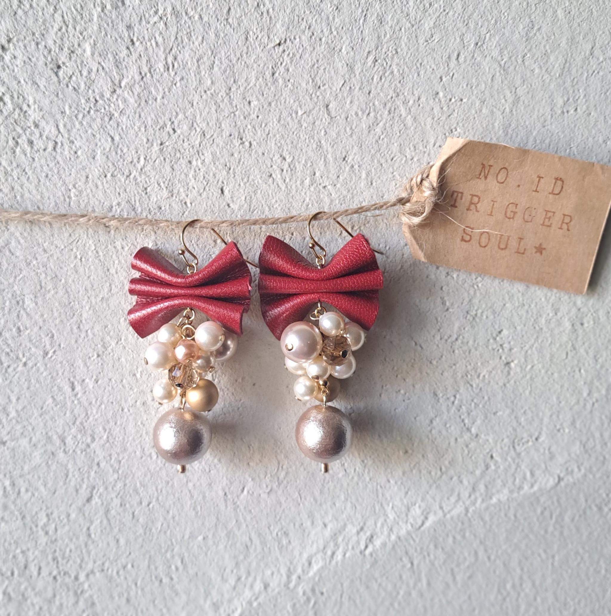 【本革リボン】コットンパールmixレッドリボン/3秒でドレスアップ。サスティナブルアクセサリー(Ｃ24C) | 2枚目