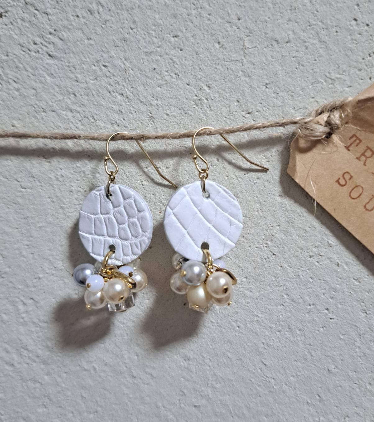 本革【ホワイトという贅沢】かわいいとかっこいいを欲張る。クロコダイルを使用したサステナブルアクセサリー（W-25F） | 4枚目