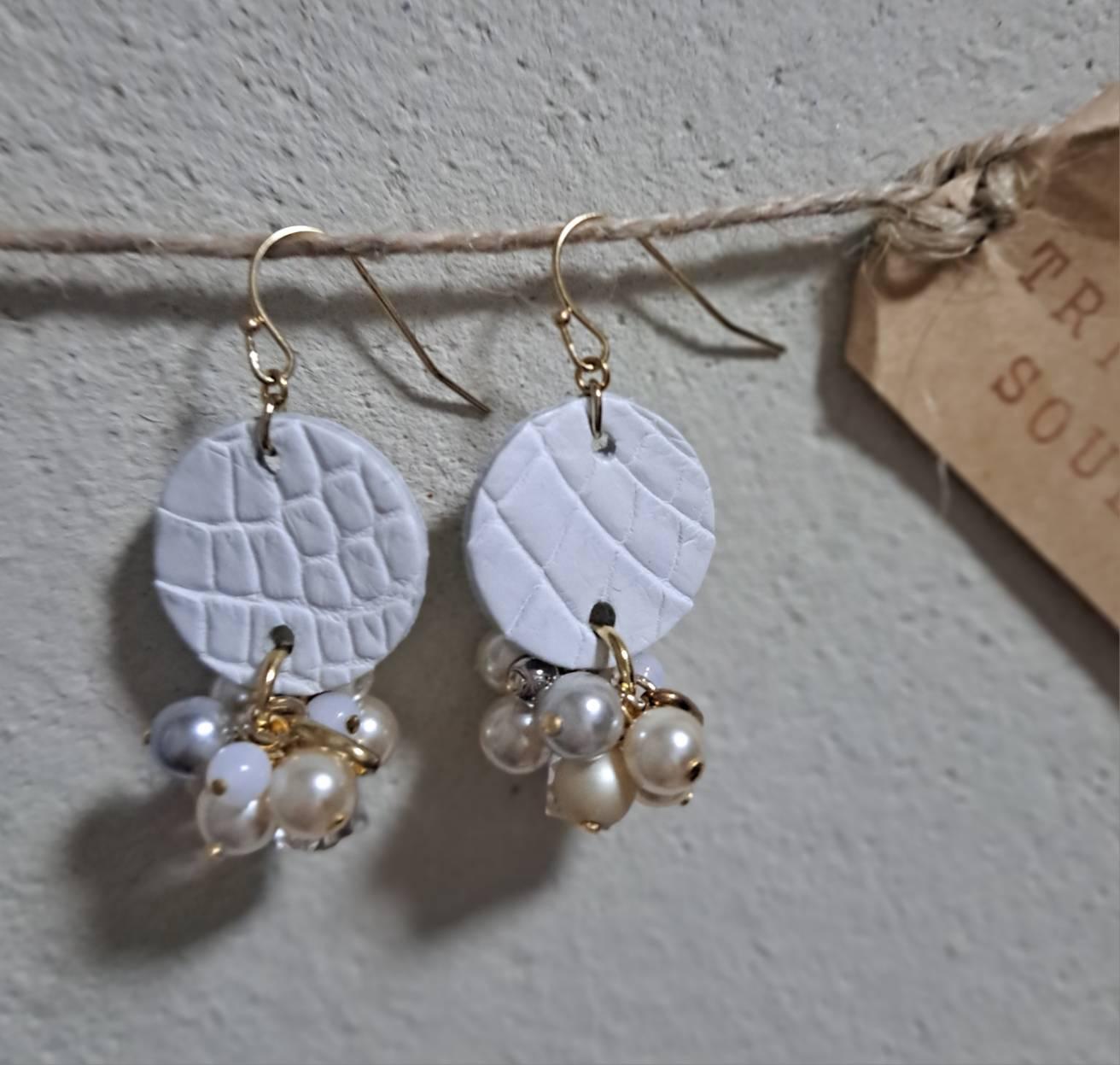 本革【ホワイトという贅沢】かわいいとかっこいいを欲張る。クロコダイルを使用したサステナブルアクセサリー（W-25F） | 12枚目