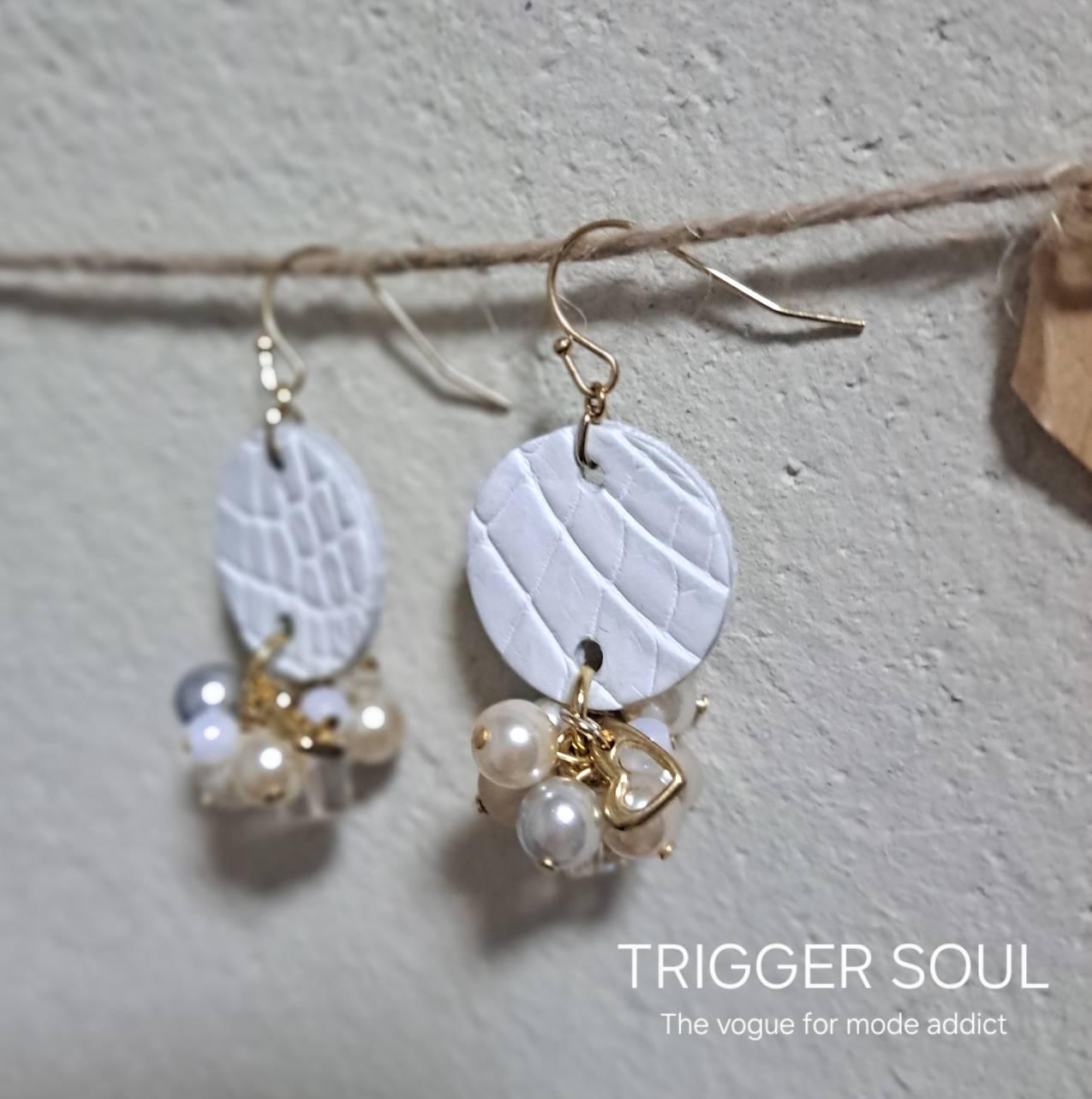 本革【ホワイトという贅沢】かわいいとかっこいいを欲張る。クロコダイルを使用したサステナブルアクセサリー（W-25F） | 14枚目