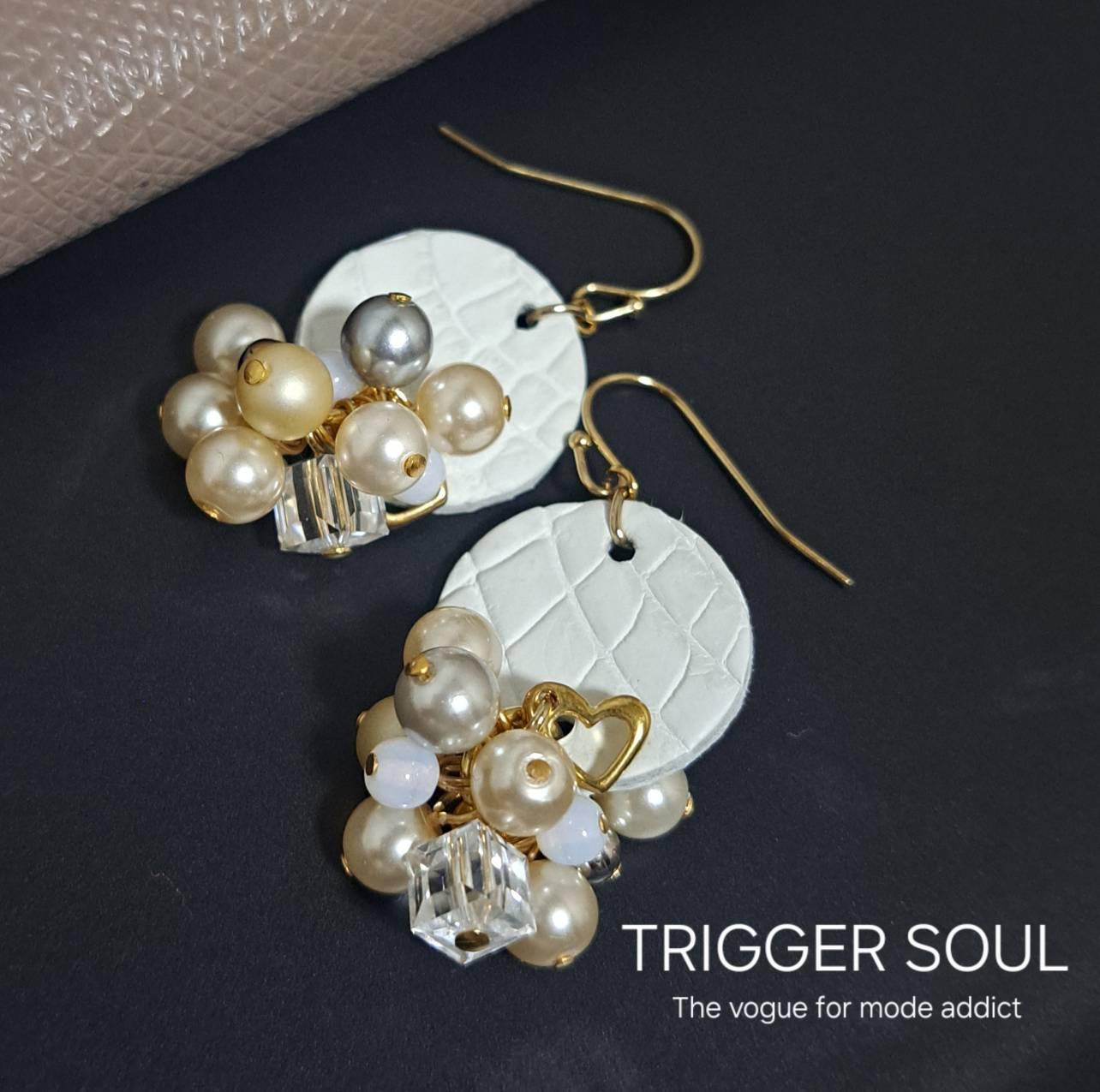 本革【ホワイトという贅沢】かわいいとかっこいいを欲張る。クロコダイルを使用したサステナブルアクセサリー（W-25F） | 3枚目