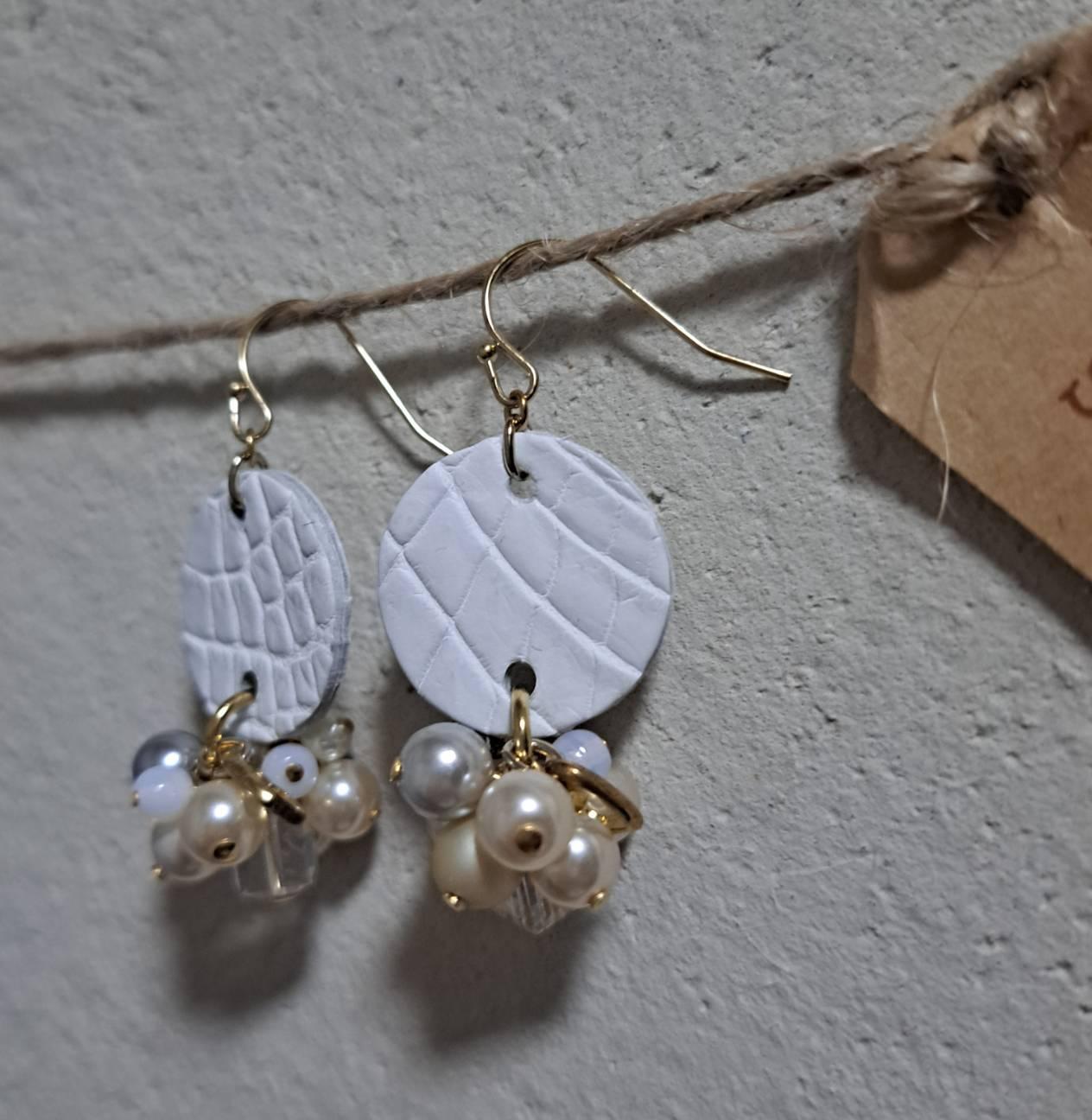 本革【ホワイトという贅沢】かわいいとかっこいいを欲張る。クロコダイルを使用したサステナブルアクセサリー（W-25F） | 8枚目