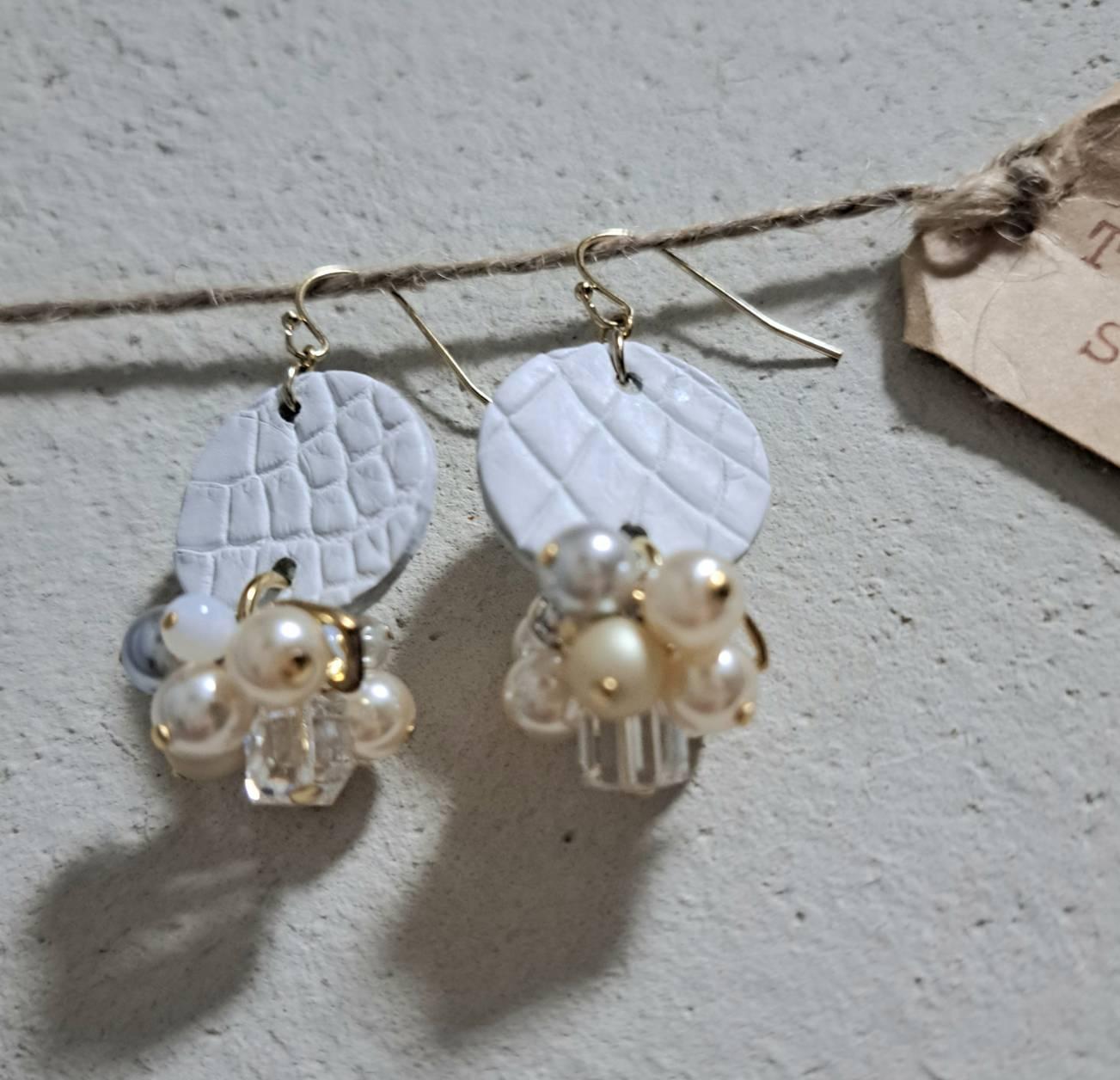 本革【ホワイトという贅沢】かわいいとかっこいいを欲張る。クロコダイルを使用したサステナブルアクセサリー（W-25F） | 9枚目