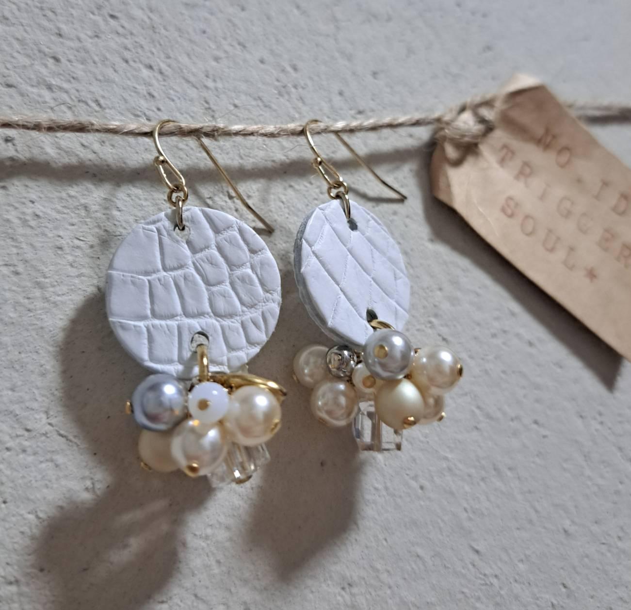 本革【ホワイトという贅沢】かわいいとかっこいいを欲張る。クロコダイルを使用したサステナブルアクセサリー（W-25F） | 10枚目