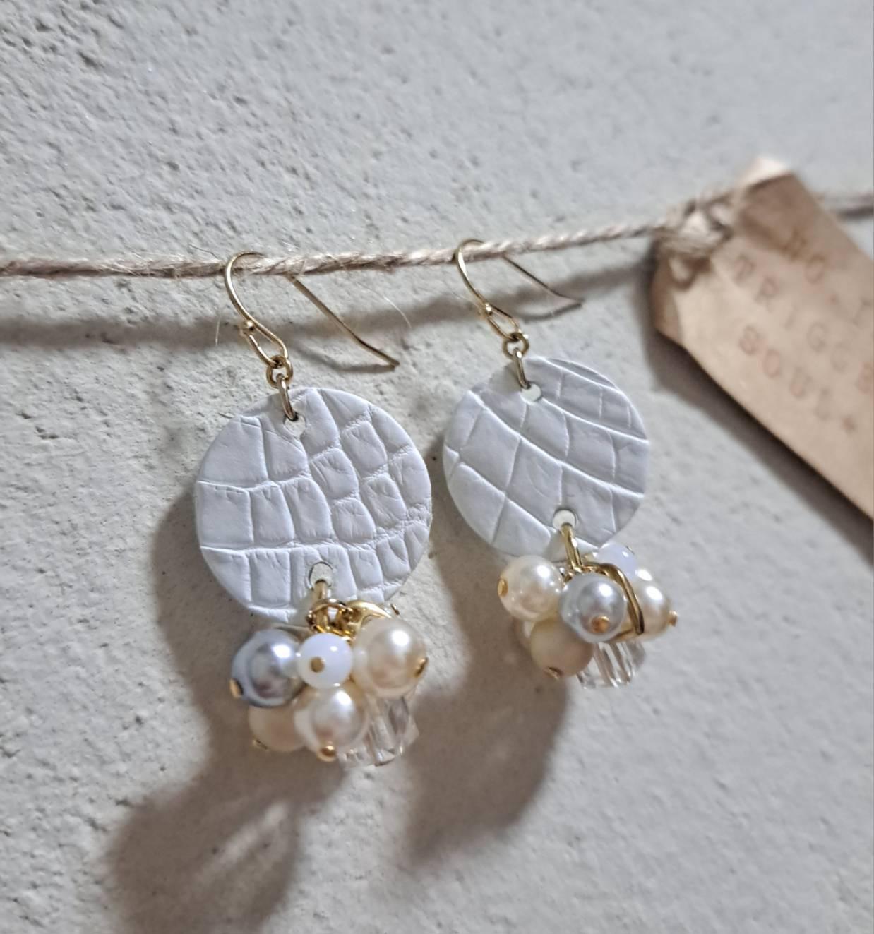 本革【ホワイトという贅沢】かわいいとかっこいいを欲張る。クロコダイルを使用したサステナブルアクセサリー（W-25F） | 6枚目