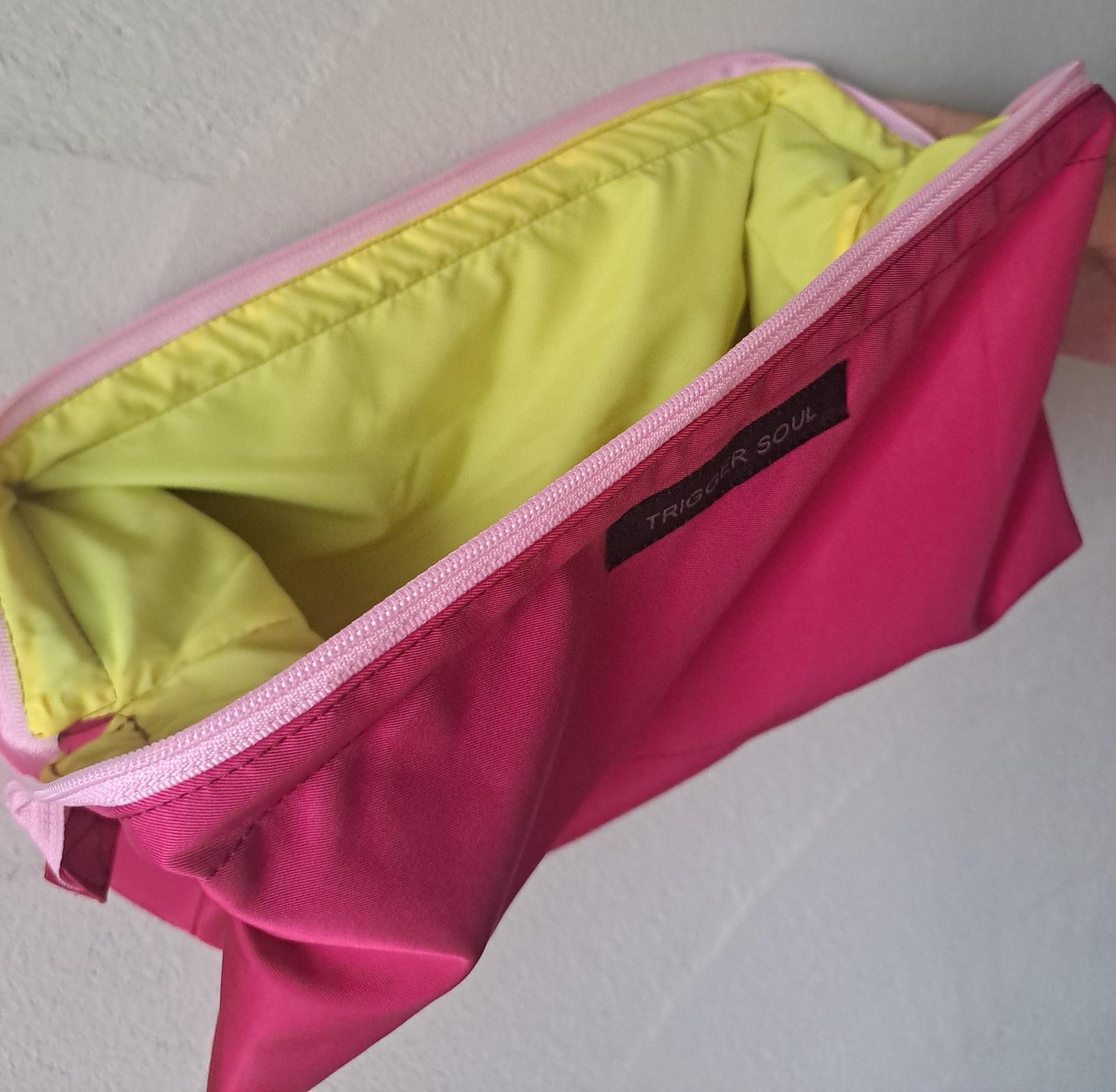 見せたくなる。コロコロナイロンワイヤーポーチ /ピンク/L | 8枚目