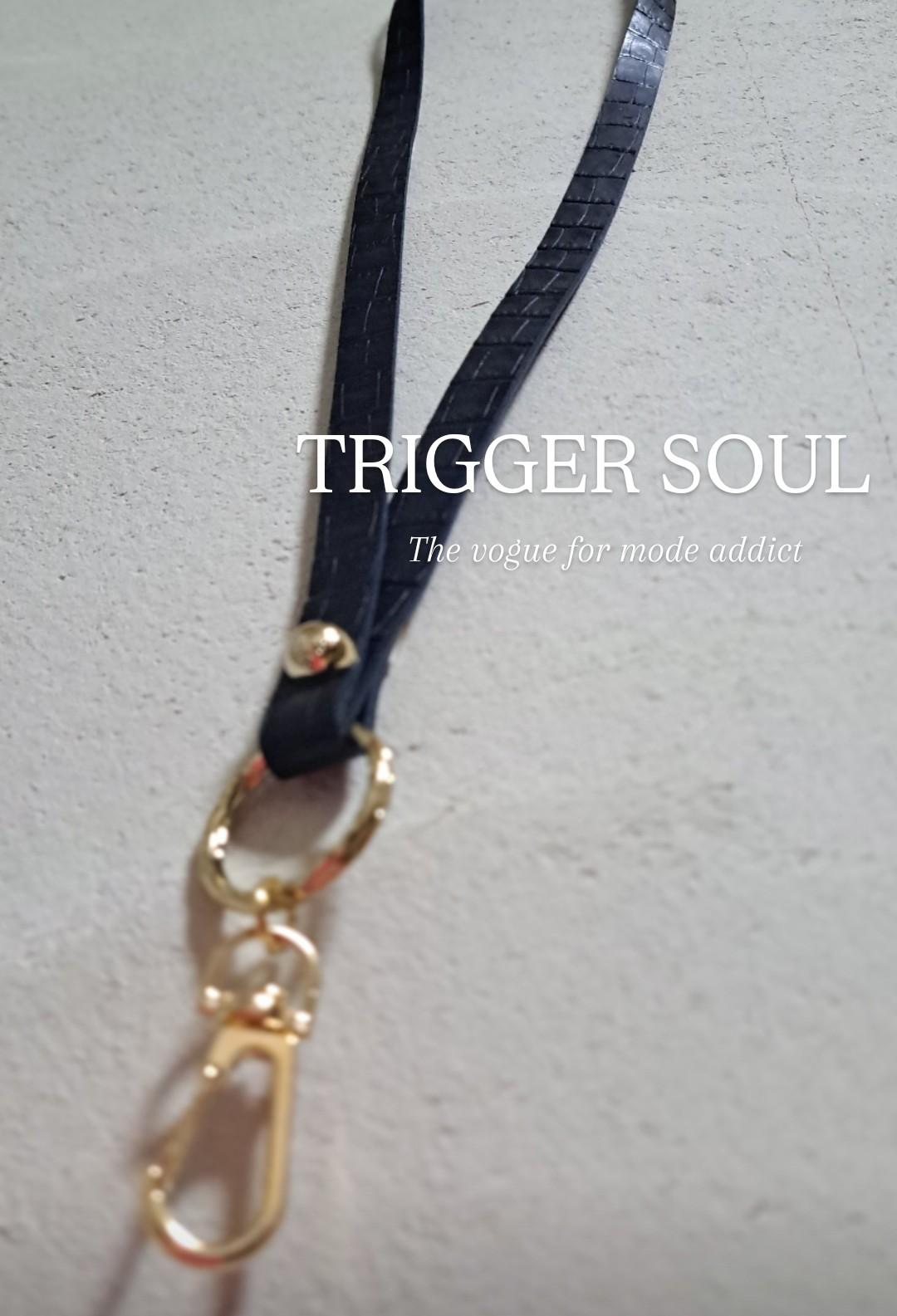 人気アイテム復活。ロングストラップ／ブラック1枚目の画像