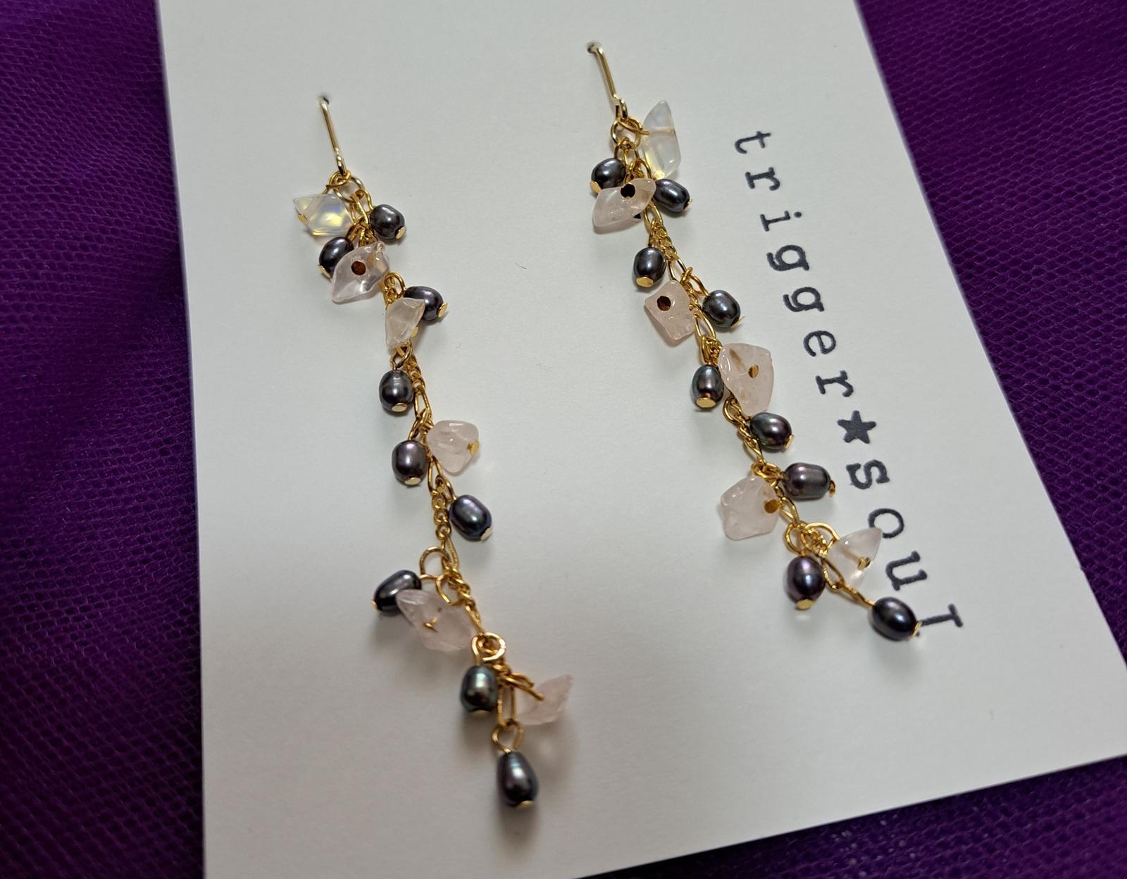 「とてもお上品です」シンプルスタイルも存在感あるシュッ。としたアクセサリーで華やかさUP | 3枚目