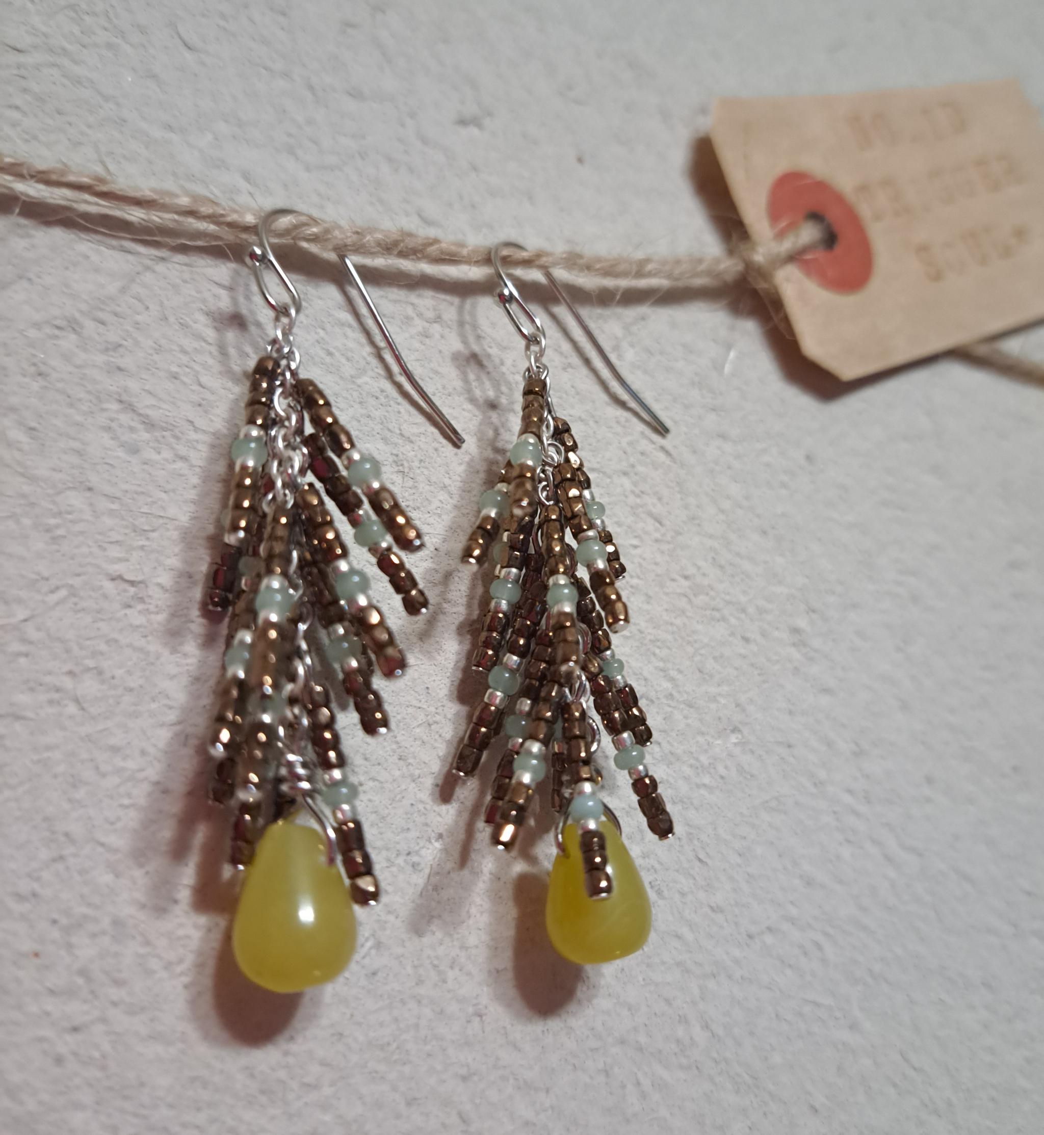 ゆらゆら揺れる優雅な輝きでstyle格上げします
サステナブルACC/ビーズロングフリンジピアス(BR) | 8枚目